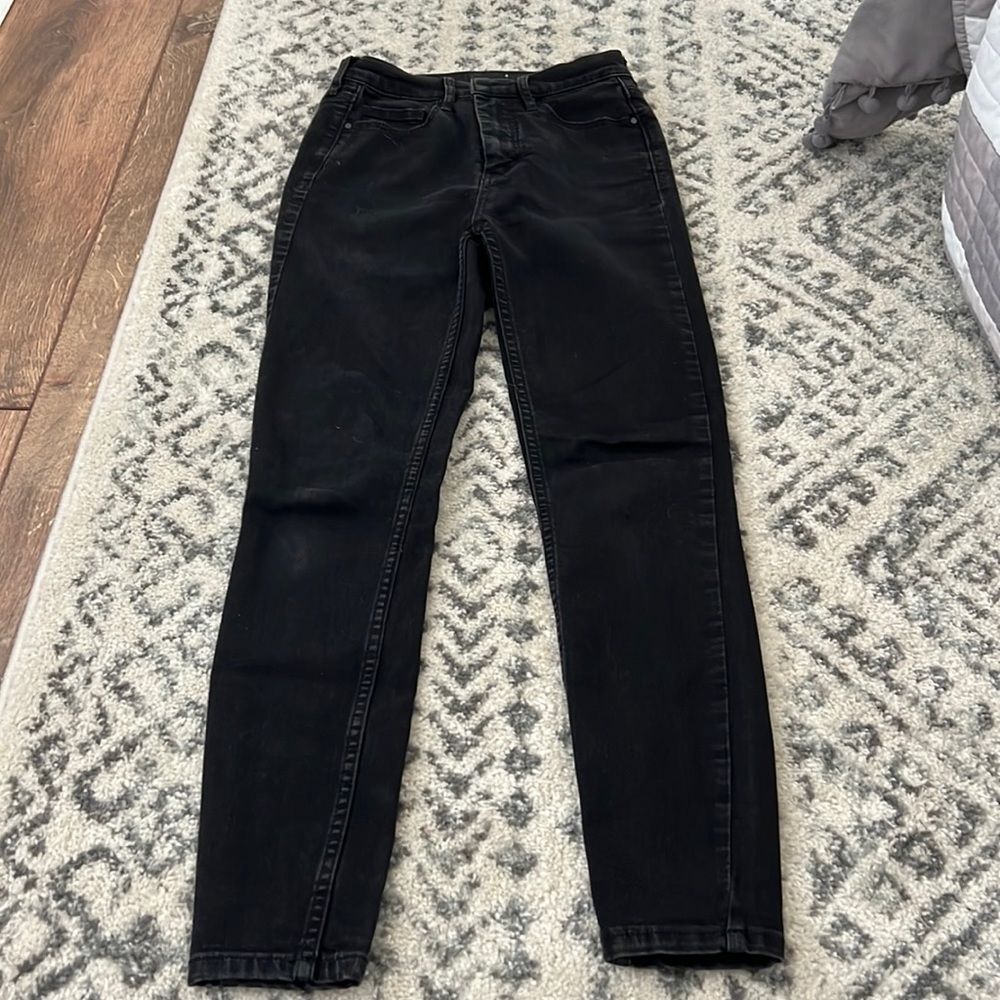 Black skinny jeans